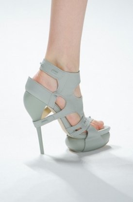 Весна-лето 2012: модная обувь