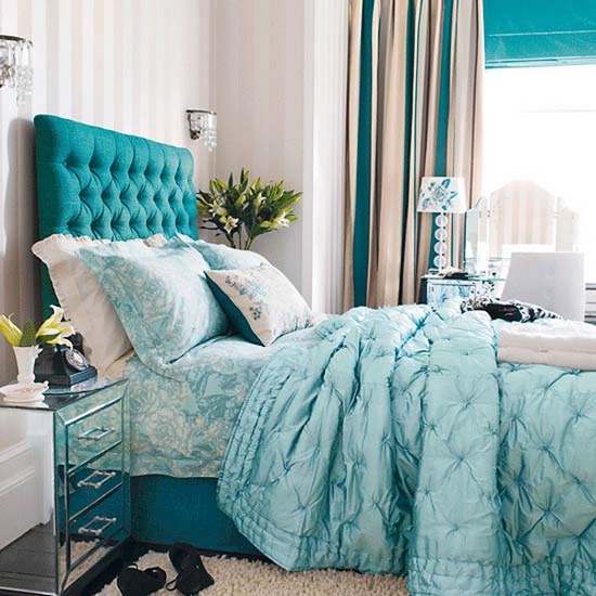 Стильная синяя цветовая схема для спальни